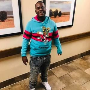 Meet your Posher, Lester